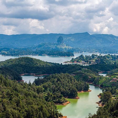 Cabanas Refugio Himalaya Guatapé 外观 照片