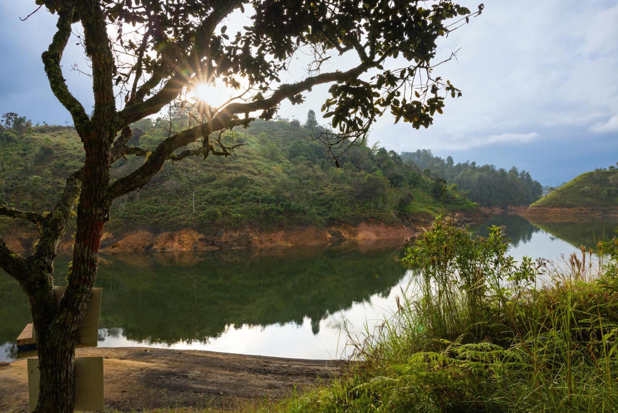 Cabanas Refugio Himalaya Guatapé 外观 照片