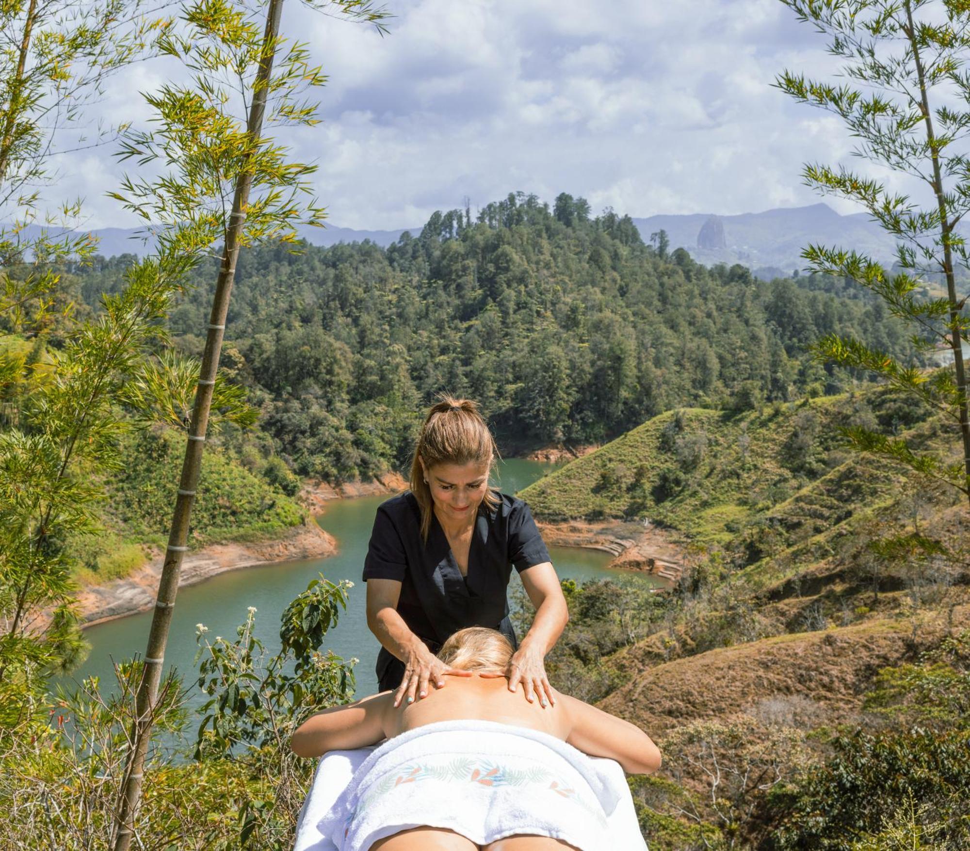 Cabanas Refugio Himalaya Guatapé 外观 照片